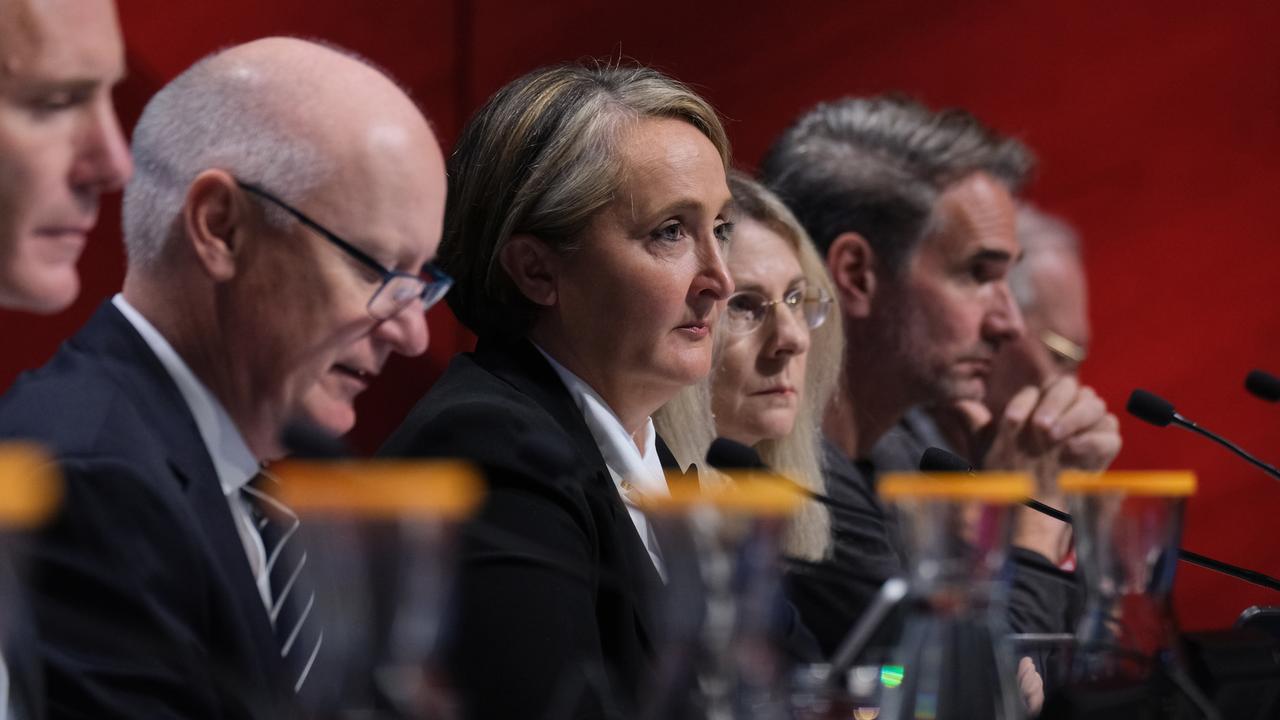 MELBOURNE, AUSTRALIA - NewsWire Photos NOVEMBER 3, 2023: Qantas Chair Richard Goyder  is seen sitting next to CEO Vanessa Hudson during the Qantas Annual General Meeting (AGM), in Melbourne.
Picture: NCA NewsWire / Luis Ascui