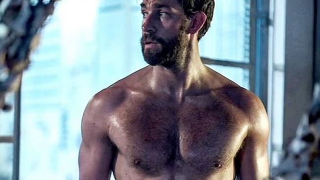 John Krasinski in the movie 13 Hours: The Secret Soldiers Of Benghazi.