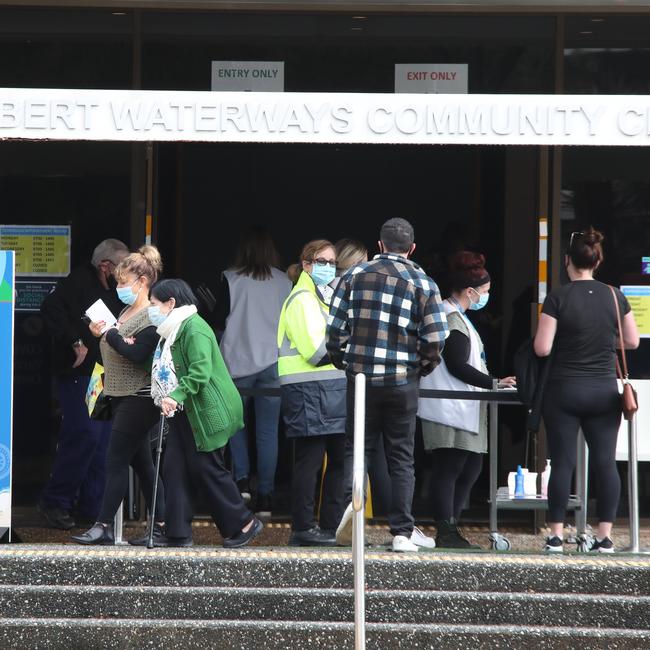 Day three of the Gold Coast lockdown.CoVid-19 queue at Albert Waterways hall. . Picture Glenn Hampson