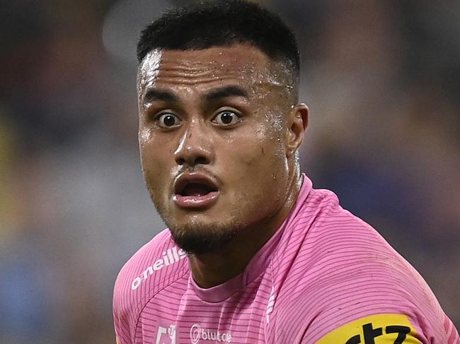 TOWNSVILLE, AUSTRALIA - JUNE 16: Spencer Leniu of the Panthers runs the ball during the round 16 NRL match between North Queensland Cowboys and Penrith Panthers at Qld Country Bank Stadium on June 16, 2023 in Townsville, Australia. (Photo by Ian Hitchcock/Getty Images)