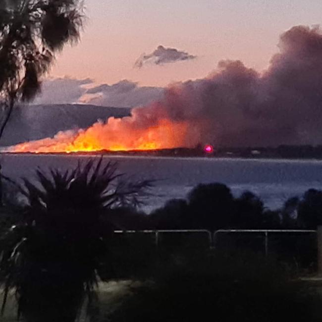 Out of control bushfire at Dolphin Sands, November 12, 2023. Picture: Dolphin Sands Community Network