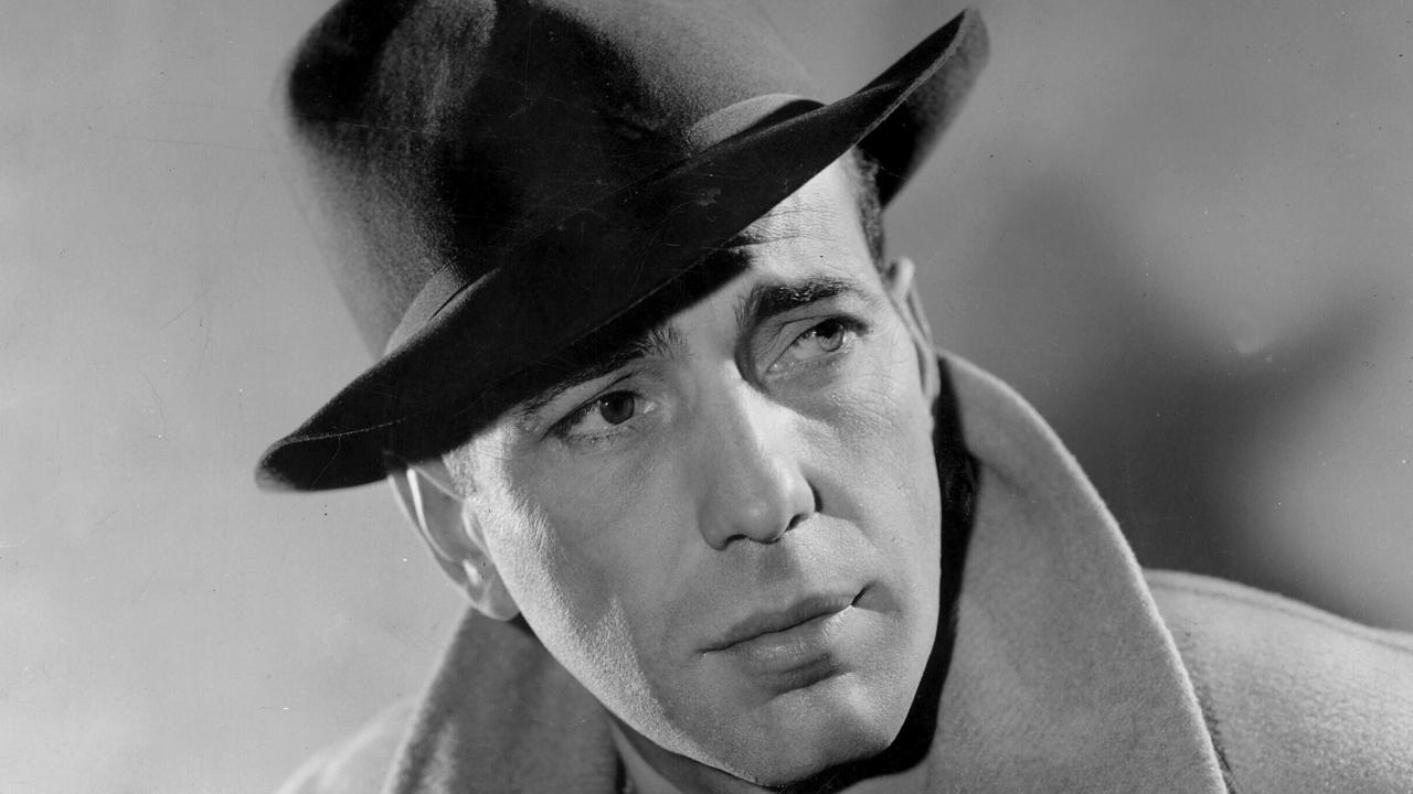 USA actor Humphrey Bogart.
  p/