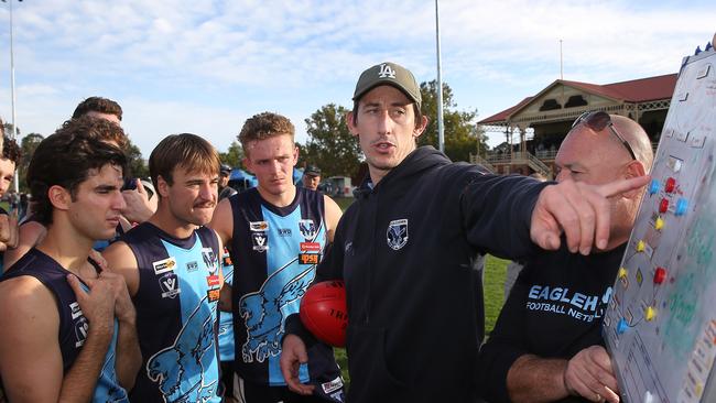 Eaglehawk coach Travis Matheson. Picture Yuri Kouzmin