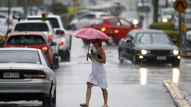 Brisbane weather: Rain sets in ahead of weekend | news.com.au ...