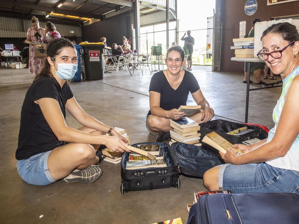 (from left) Lauren Tattersal, Sami Groom and Vicki Eaton at the Chronicle Lifeline Bookfest 2022. Saturday, March 5, 2022. Picture: Nev Madsen.