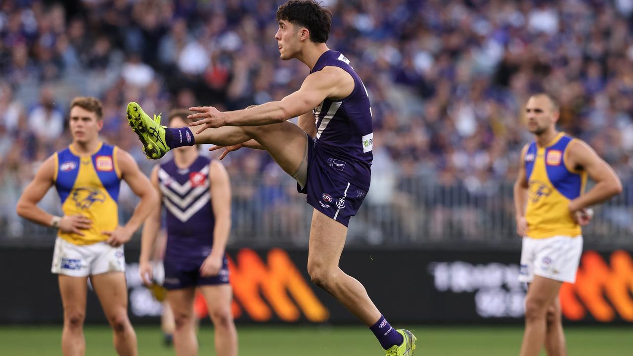 Adam Cerra has told Fremantle he wants to return to Victoria next year for family reasons.