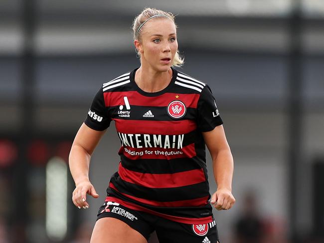 Lauren Keir is in new colours with Sydney Olympic. (Photo by Mark Kolbe/Getty Images)