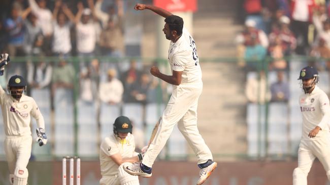 Ravichandran Ashwin celebrates the dismissal of Steve Smith. (Photo by Robert Cianflone/Getty Images)