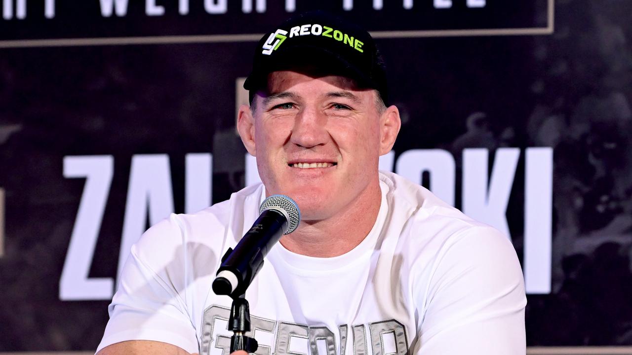 Paul Gallen prepares for his fights with Justin Hodges and Ben Hannant. Picture: Bradley Kanaris/Getty Images)