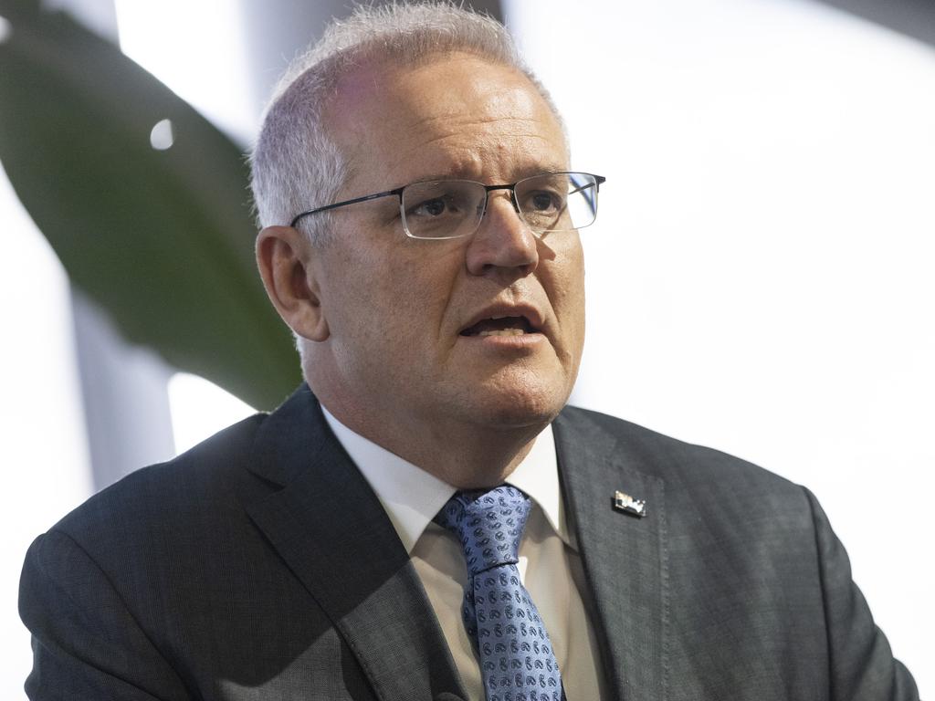 Prime Minister Scott Morrison teams up with Singapore PM ...