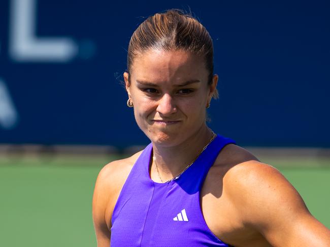 NEW YORK, NEW YORK - AUGUST 26: Maria Sakkari of Greece in action against Yafan Wang of China in the first round on Day 1 of the US Open at USTA Billie Jean King National Tennis Center on August 26, 2024 in New York City (Photo by Robert Prange/Getty Images)