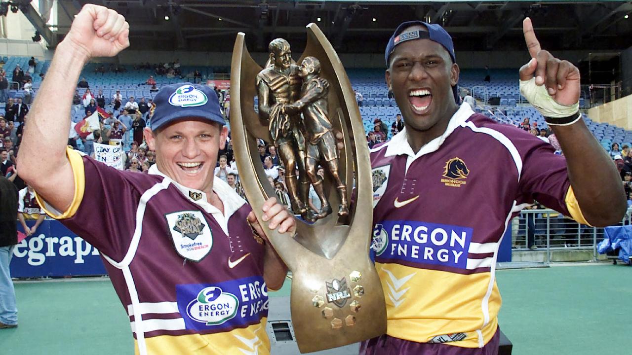 Kevin Walters and Wendell Sailor celebrate the Broncos’ 2000 Grand Final win.