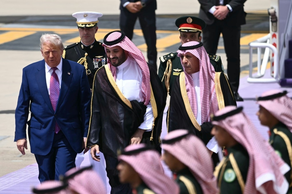 Trump starts Gulf trip in Saudi eyeing deals