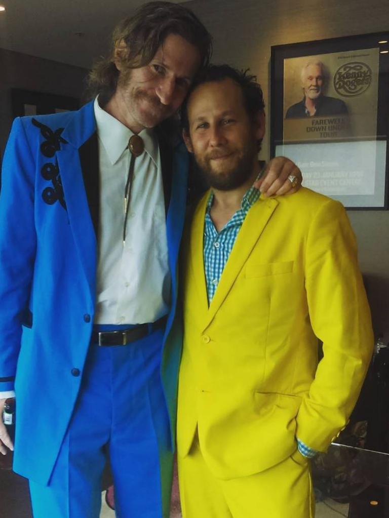 The 2016 ARIA Awards via social media ... Ben Lee with Tim Rogers, "Colorful duo." Picture: Instagram