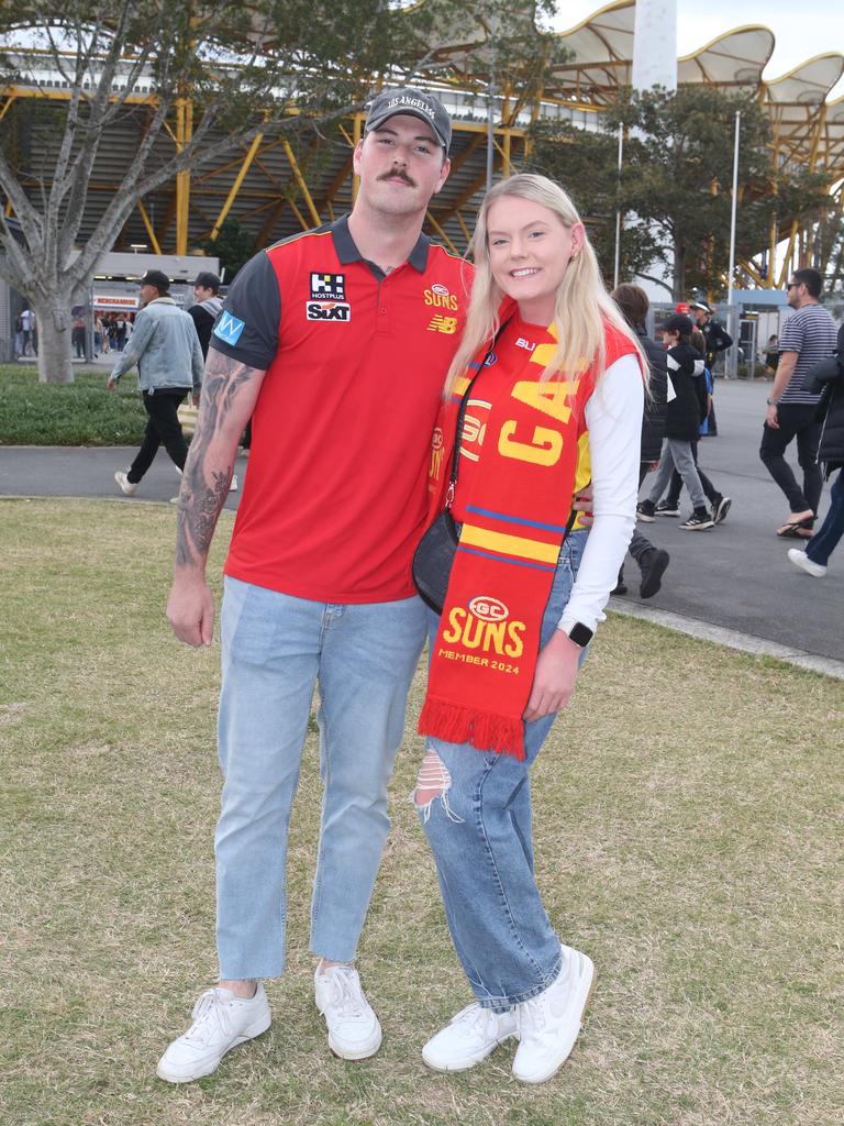 Gold Coast Suns vs. Collingwood. Analise Churchill and Oscar Maher. 29 June 2024 Carrara Picture by Richard Gosling