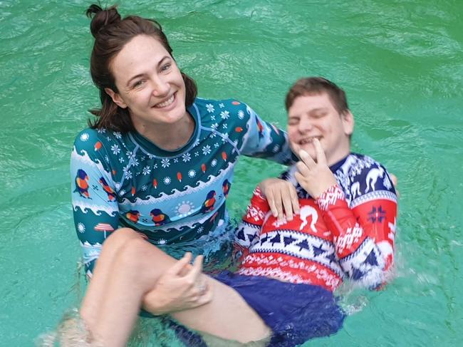 ## HOLDING FOR MONDAYS COURIER MAIL 9TH NOVEMBER 2020 ## Olympic swimmer Cate Campbell with her brother Hamish, 22 enjoying time in the family pool Picture Supplied,