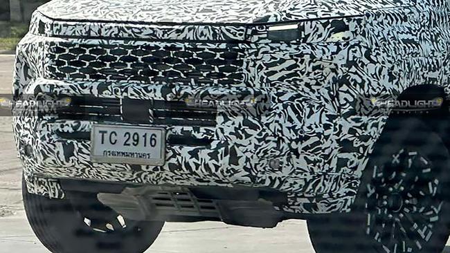 Toyota's next-gen HiLux has been spotted in Thailand. Picture: Sank Ritthiphon Saiyaphrom / Headlightmag