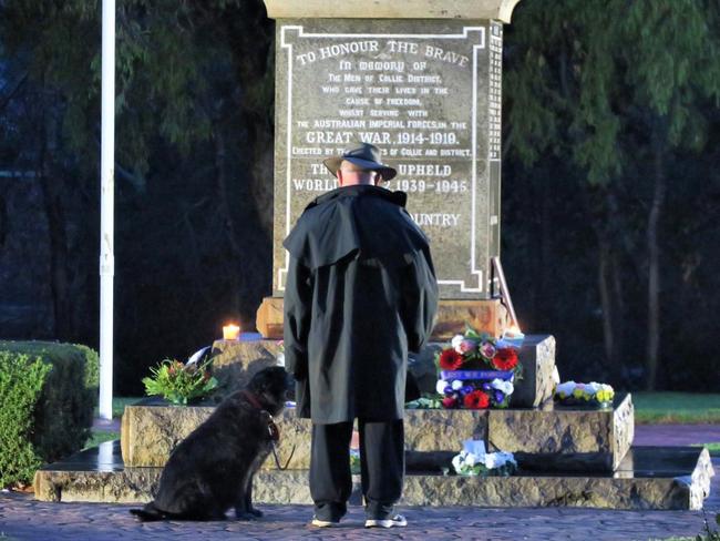 A quiet moment. ANZAC Day in Soldiers Park, Collie, last year 2020. Picture: Leanne Slater