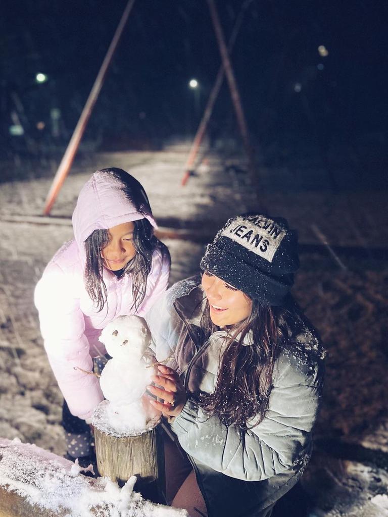 Snow falls in the Blue Mountains. Calliah Pernez shares the fun on Instagram.