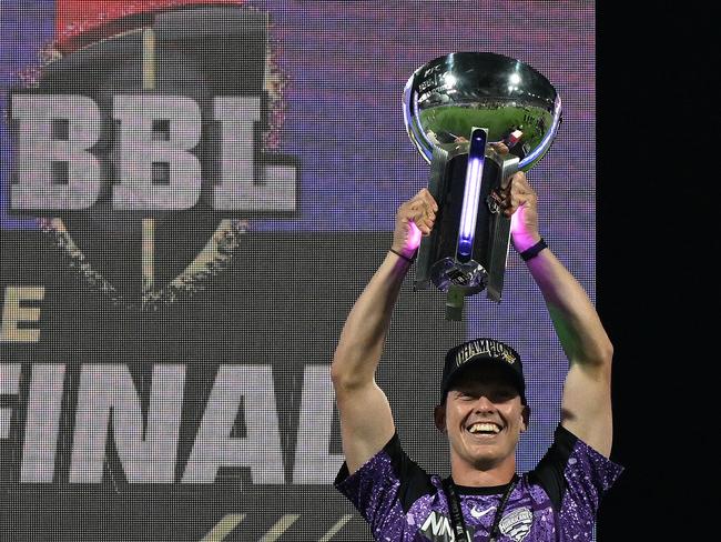 Nathan Ellis with the trophy. (Photo by Steve Bell/Getty Images)