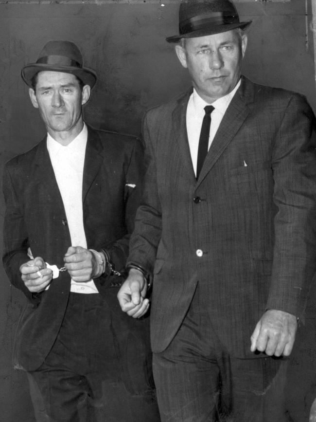 Ronald Ryan (left) with Detective F Charlton at a court date in 1967.