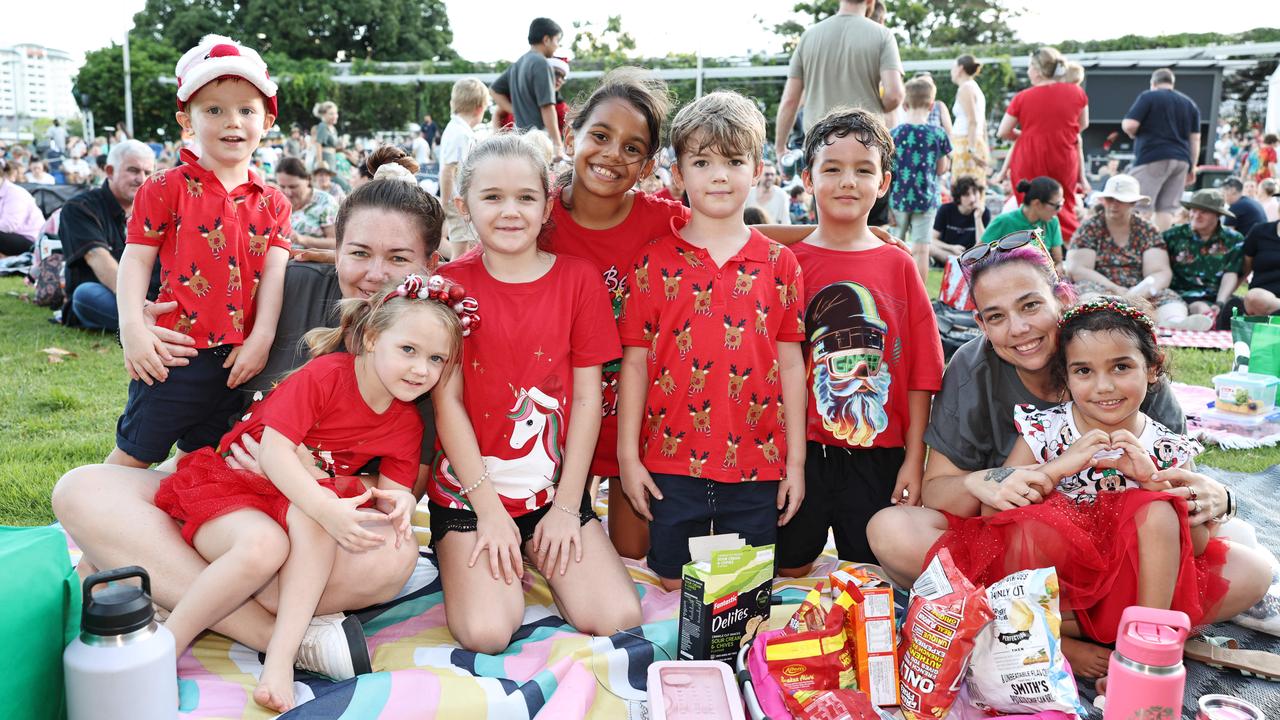 Ty Grubb, 4, Codie-Lea Grubb, 4, Jess D'Arcy, Bobbie Grubb, 8, Caitlyn Edmonds, 9, Logan Grubb, 6, Phoenix Pearmine, 6, Stevie Reeves and Miracle Reeves, 4, at the Carols in the Park, held at Munro Martin Parklands. Picture: Brendan Radke