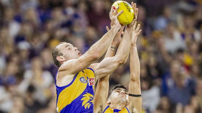 Shannon Hurn of the Eagles during the Round 4 AFL match between the West Coast Eagles and the Fremantle Dockers at Optus Stadium in Perth, Saturday, April 13, 2019. (AAP Image/Tony McDonough) NO ARCHIVING, EDITORIAL USE ONLY