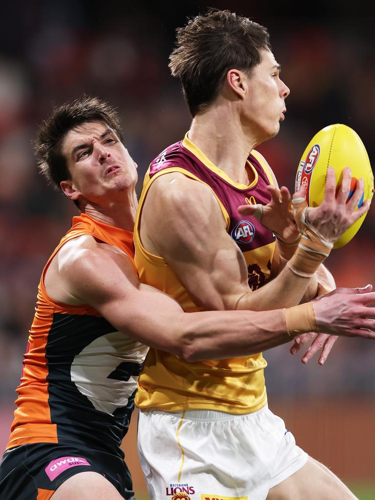 Sam Taylor contends with Eric Hipwood during GWS’ semi-final loss.