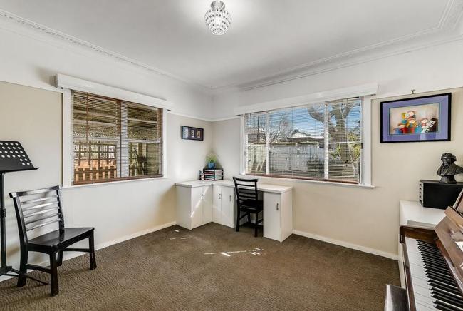 104 Ramsay St, Centenary Heights, is for sale.