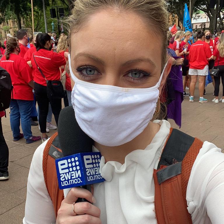 Liz Daniels accidentally displayed allegiance with anti-vaxxers on Tuesday. Picture: Twitter/lizziedaniels