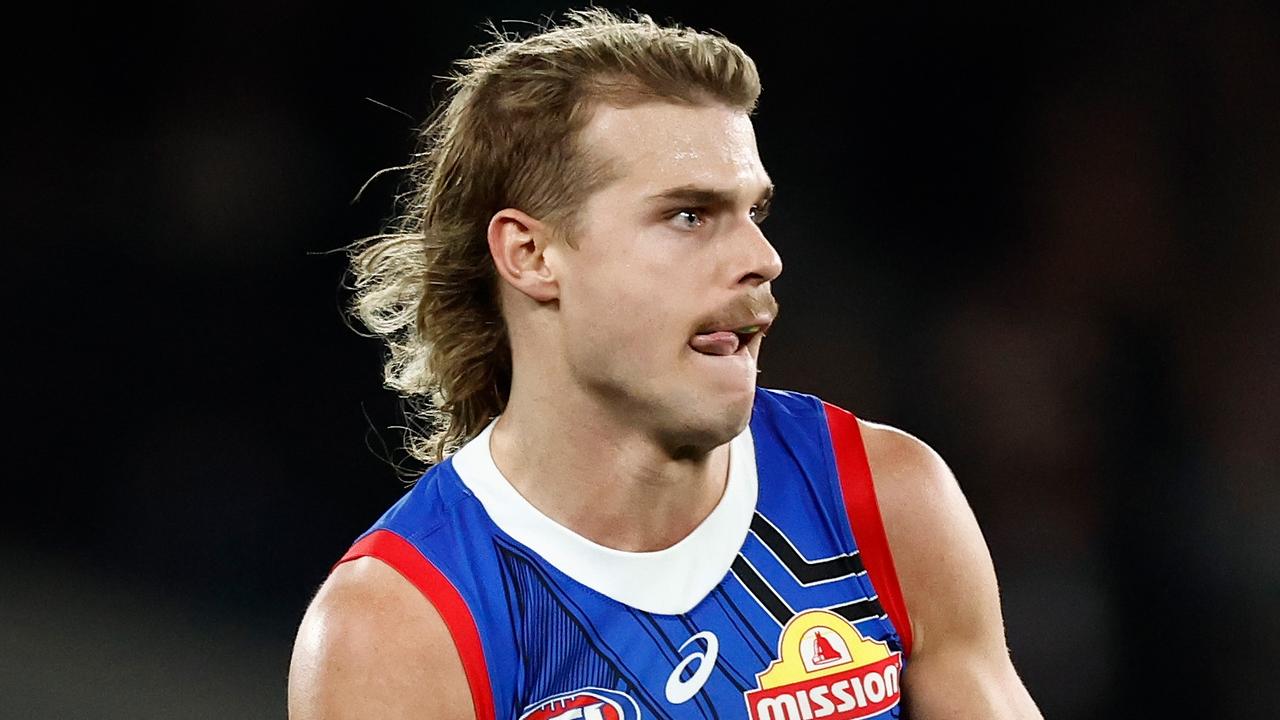 Comments last week that Bailey Smith should move to another club were ‘disrespectful’, Luke Beveridge says. Picture: Michael Willson / Getty Images