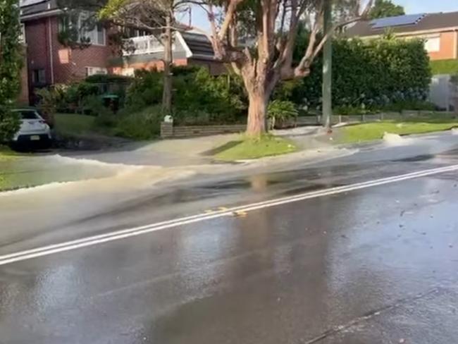 Water outages are affecting residents on the Northern Beaches. Picture: Dawn Harkin