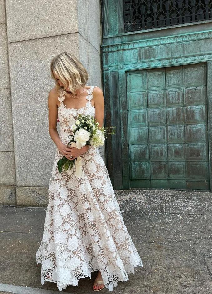 Naomi Watts wore an exquisite white lace dress for her New York courthouse  wedding - Vogue Australia
