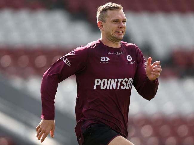 SYDNEY, AUSTRALIA - APRIL 16: Tom Trbojevic of the Sea Eagles performs drills during a Manly Sea Eagles NRL training session at 4 Pines Park on April 16, 2024 in Sydney, Australia. (Photo by Matt King/Getty Images)