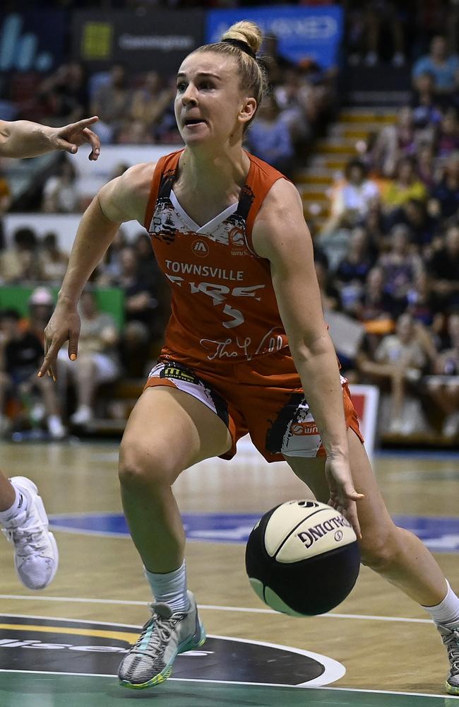 Steph Reid drives to the basket during the WNBL match between Townsville Fire and Southside Flyers at Townsville Entertainment Centre, on November 11, 2023, in Townsville, Australia. (Photo by Ian Hitchcock/Getty Images)