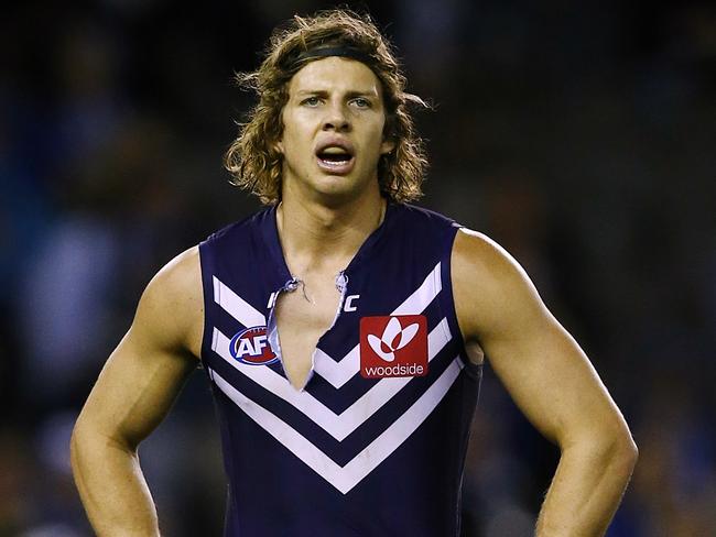 Nat Fyfe diagnosed with serious leg injury, Brownlow Medal hopes dealt ...