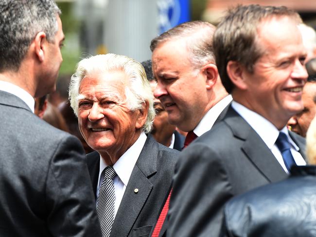 Former Prime Minister Bob Hawke, serving MP Anthony Albanese and opposition leader Bill Shorten outside Sydney Town Hall following the state funeral for former Labor deputy leader Tom Uren, Sydney, Wednesday Feb. 4, 2015. Past and present Labor luminaries attending the funeral include opposition leader  Bill Shorten, Peter Garrett, and Anthony Albanese along with former Prime Minister's Bob Hawke, Paul Keating and John Howard. (AAP Image/Dean Lewins) NO ARCHIVING