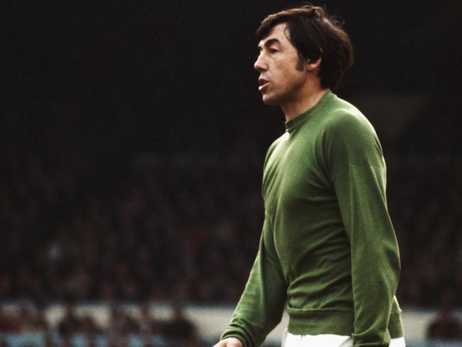 UNITED KINGDOM: Stoke City and England goalkeeper Gordon Banks looks on during a game circa 1967.  (Photo by Don Morley/Allsport/Getty Images) FILE: World Cup winning goalkeeper Gordon Banks has died aged 81. Banks was named FIFA goalkeeper of the year six times and played 73 times for England. He is perhaps best known for his wonder save from Pele during the 1970 World Cup against Brazil.