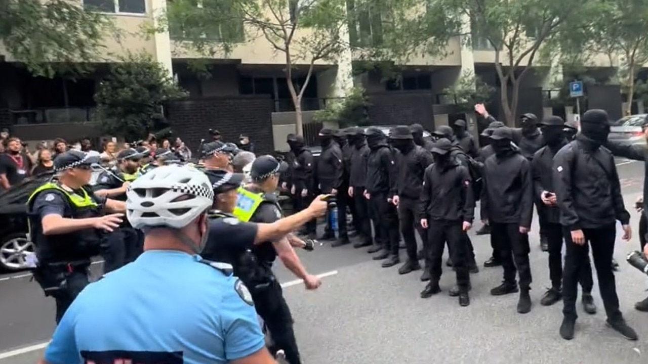 Suspected neo-Nazis crash peaceful Melbourne protest