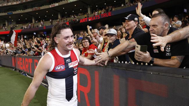 Steven was a hugely popular figure during his time with the Saints. (AAP Image/Daniel Pockett)