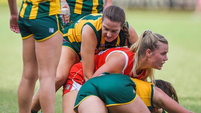 Waratah vs PINT in the 2022-23 NTFL womenÃ&#149;s grand final. Picture: PEMA TAMANG Pakhrin