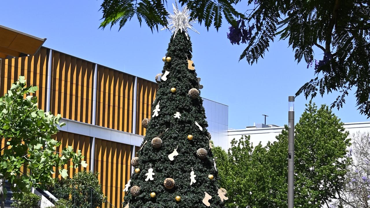 Why the elves took CBD’s Christmas tree down early