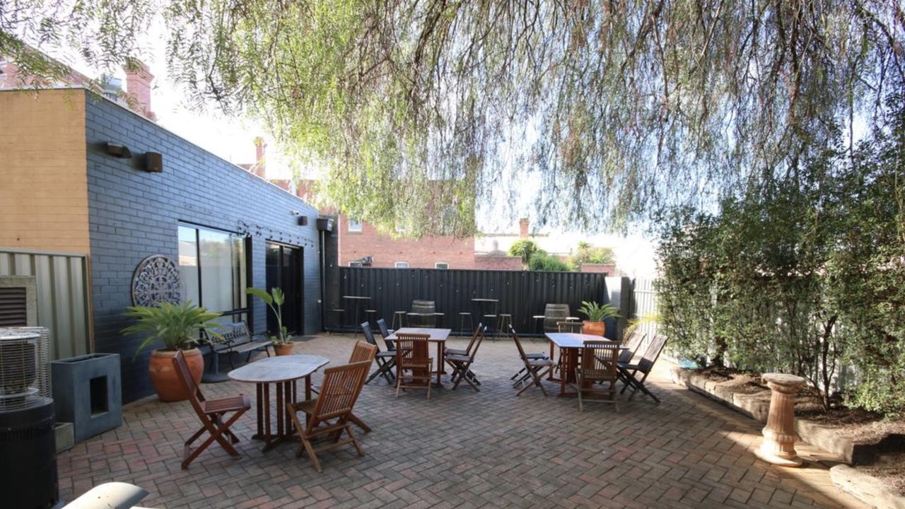 A beer garden under a peppercorn tree and stunning heritage features make Rochester’s Tavern a dream property.