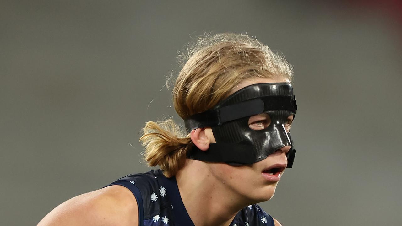 A fracture forced Sam De Koning to return in a mask. Picture: Robert Cianflone/Getty Images