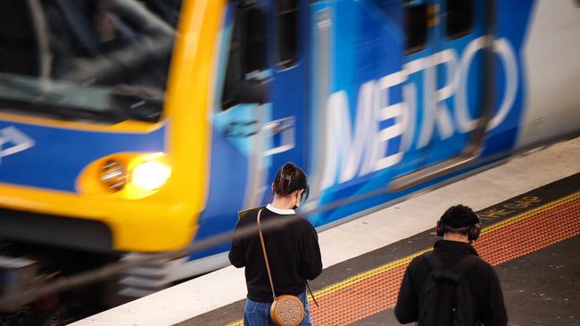 A train on the Craigieburn line is another exposure site. Picture: NCA NewsWire / Luis Enrique Ascui