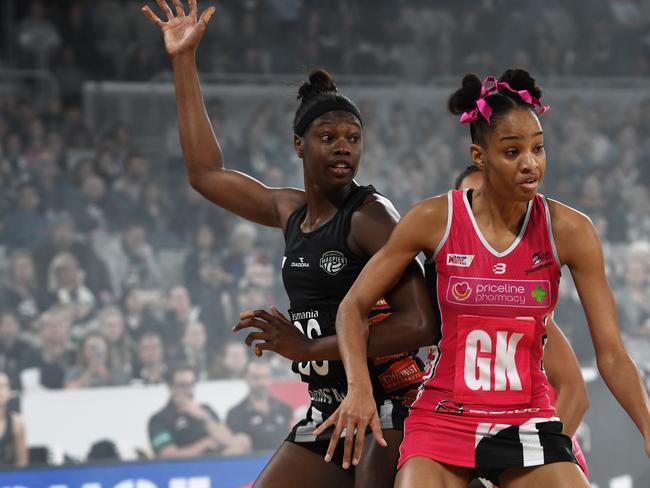 Shimona Nelson of the Magpies (left) and Shamera Sterling of the Thunderbirds in action during the Round 4 Super Netball match between the Collingwood Magpies and the Adelaide Thunderbirds at the Melbourne Arena in Melbourne, Friday, May 17, 2019. (AAP Image/James Ross) NO ARCHIVING, EDITORIAL USE ONLY