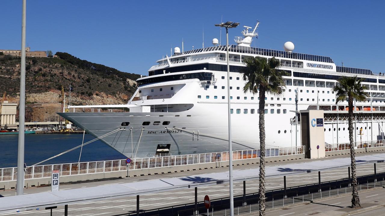 1500 pasażerów zostało uwięzionych na statku wycieczkowym w Barcelonie w wyniku kryzysu wizowego