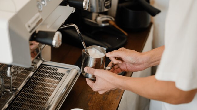 Do baristas need extra time to make iced coffees? Image: Pexels