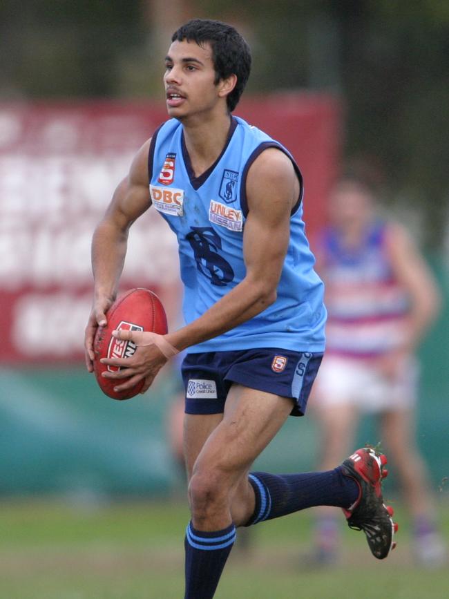 Danyle Pearce returns to the Double Blues after a long AFL career with Port Adelaide and Fremantle. Picture: Stephen Laffer 