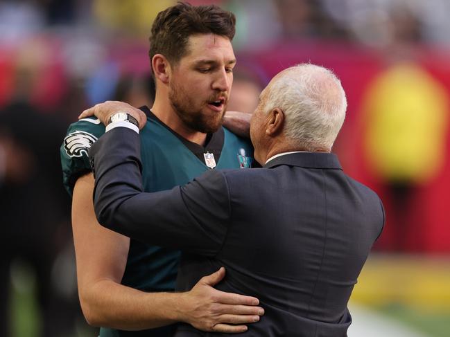 Arryn Siposs with Philadelphia Eagles owner Jeffrey Lurie before the game. Picture: Gregory Shamus/Getty